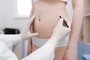 doctor-checks-womans-waist