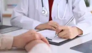 doctor-takes-notes